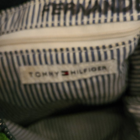 Green and pink tommy hilfinger seahorse bucket bag - Picture 5 of 6